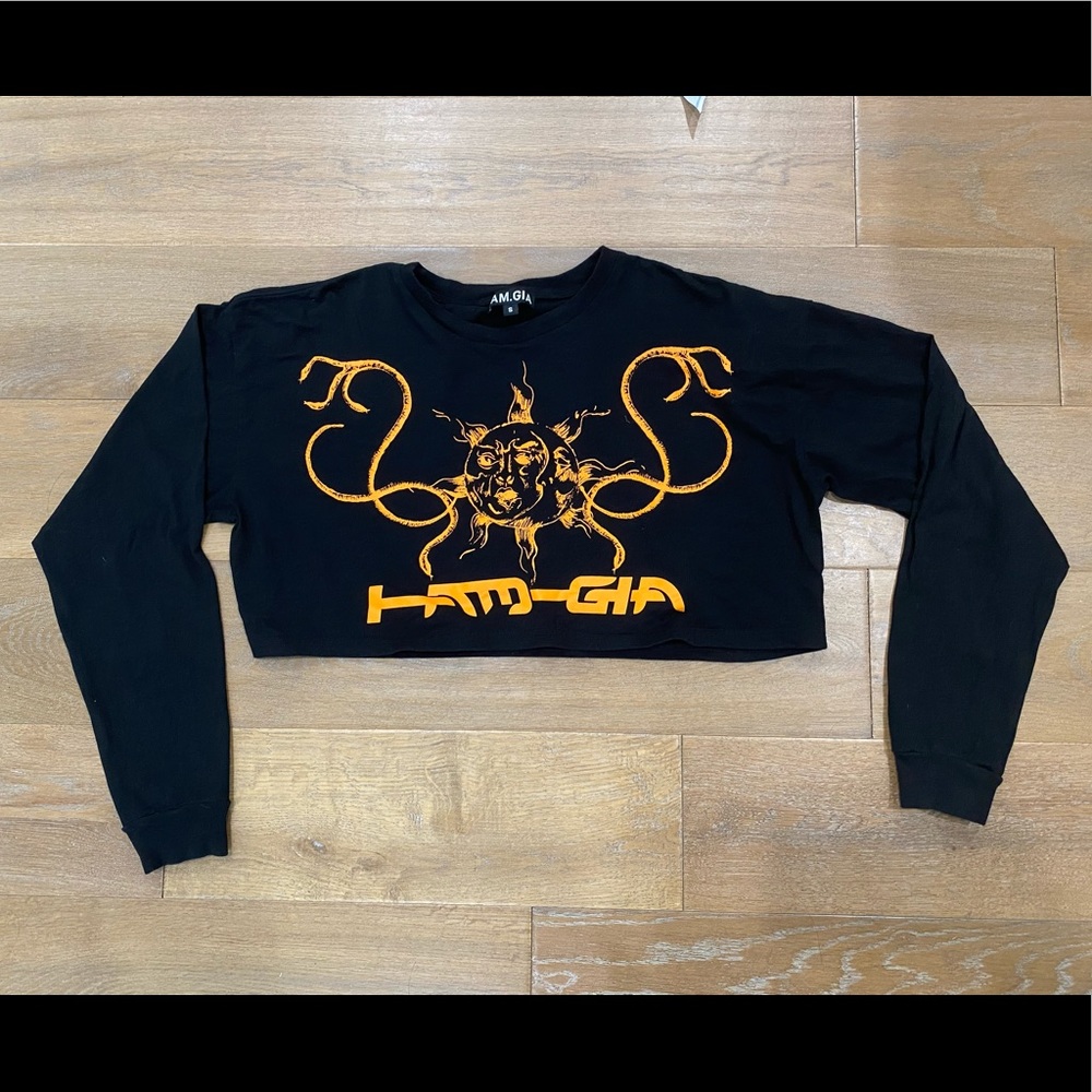 I am Gia cropped top